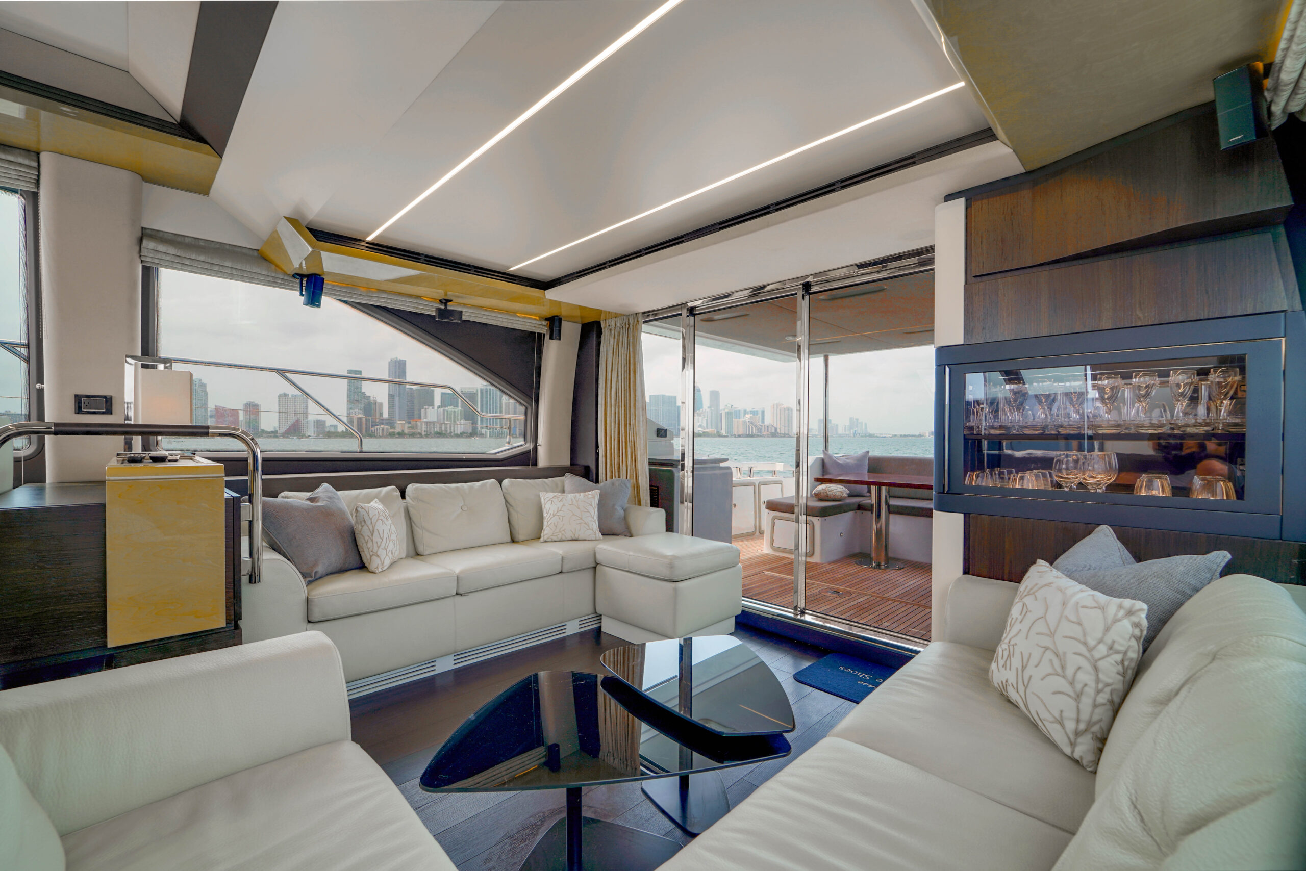 70FT_AZIMUT_MIAMI_SECOND LIVINGROOM 2