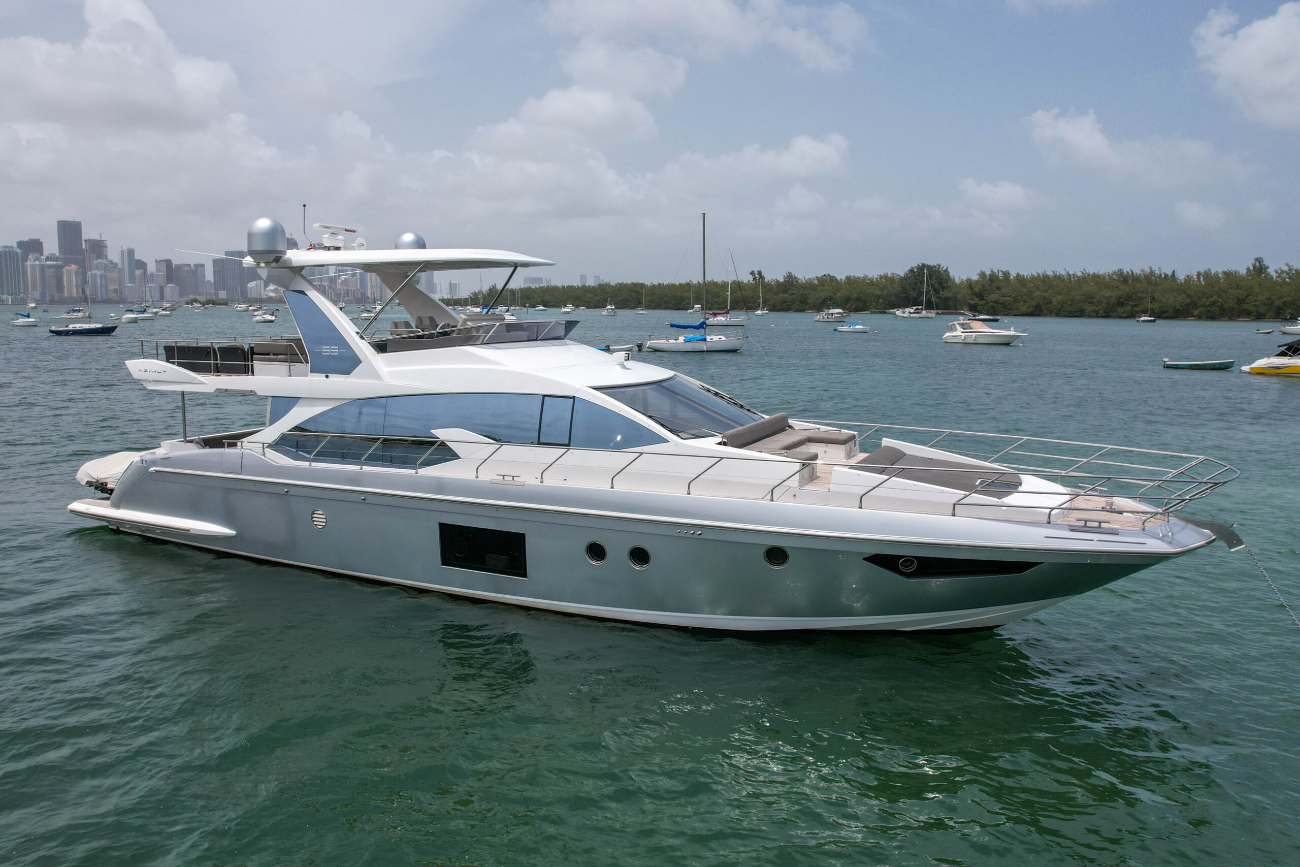 70FT_AZIMUT_MIAMI_SIDEVIEW 2