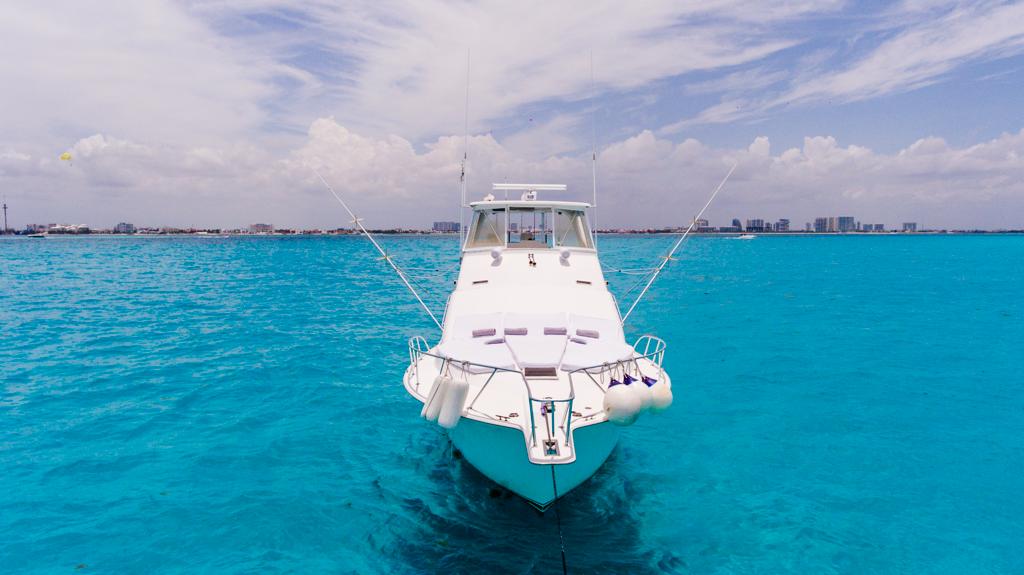 SUPER OCEAN YACHT 48 FT_LA BONITA_CANCUN_BOAT FRONTVIEW