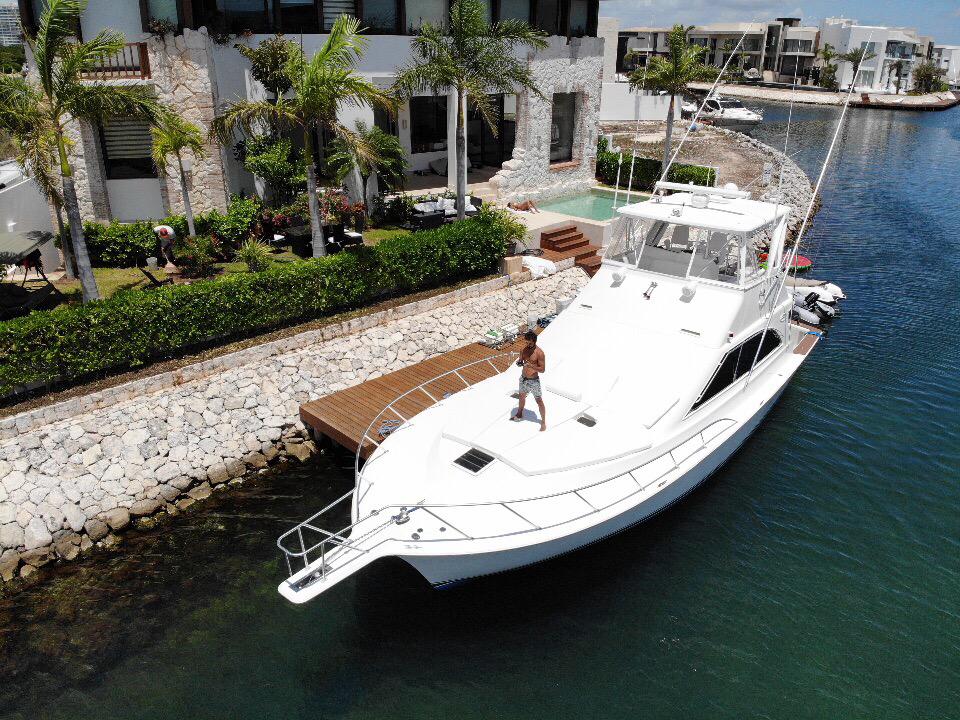 SUPER OCEAN YACHT 48 FT_LA BONITA_CANCUN_BOAT HIGH ANGLE SIDEVIEW