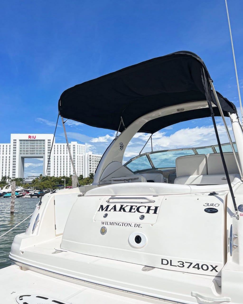 Sea Ray 32ft_Cancun_Makesh_exterior9(1)