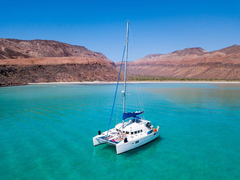 renta de catamaranes en la paz