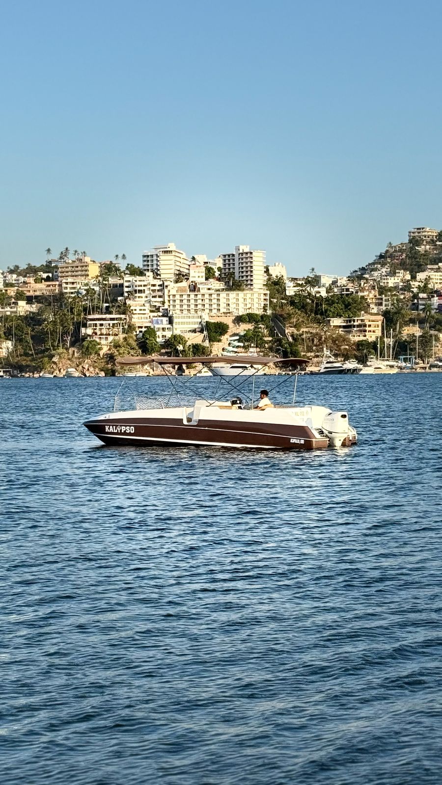 Kalypso 28ft renta de yates en acapulco