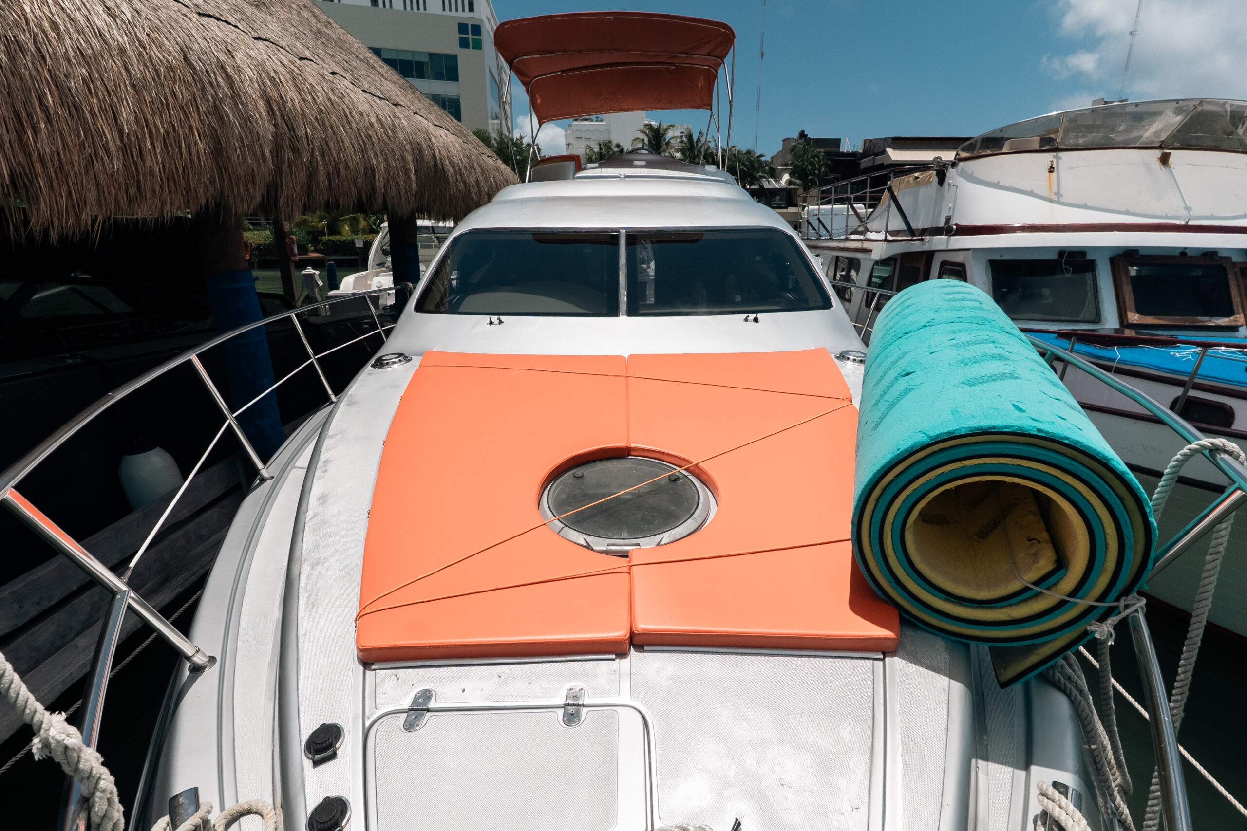 Mojaos - Azimut 45" renta de yates en Cancún