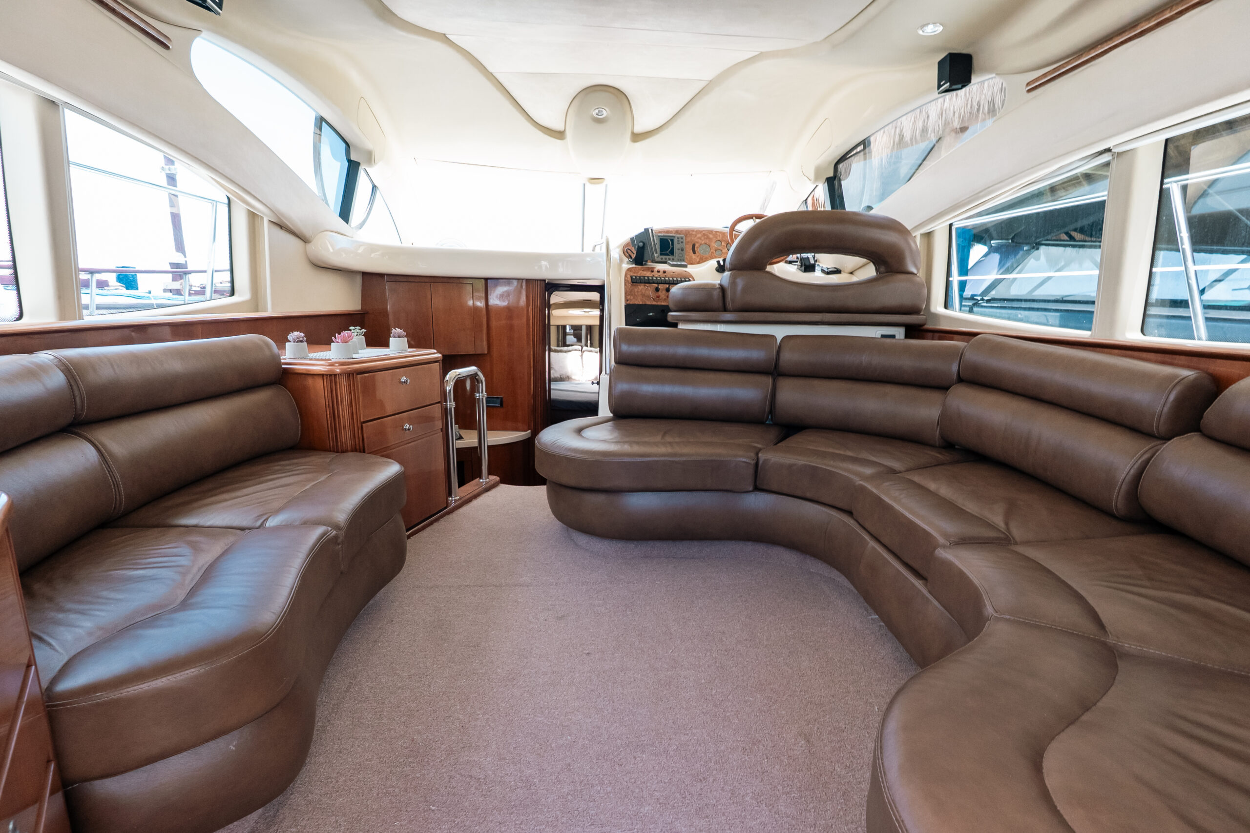 Mojaos - Azimut 45" renta de yates en Cancún
