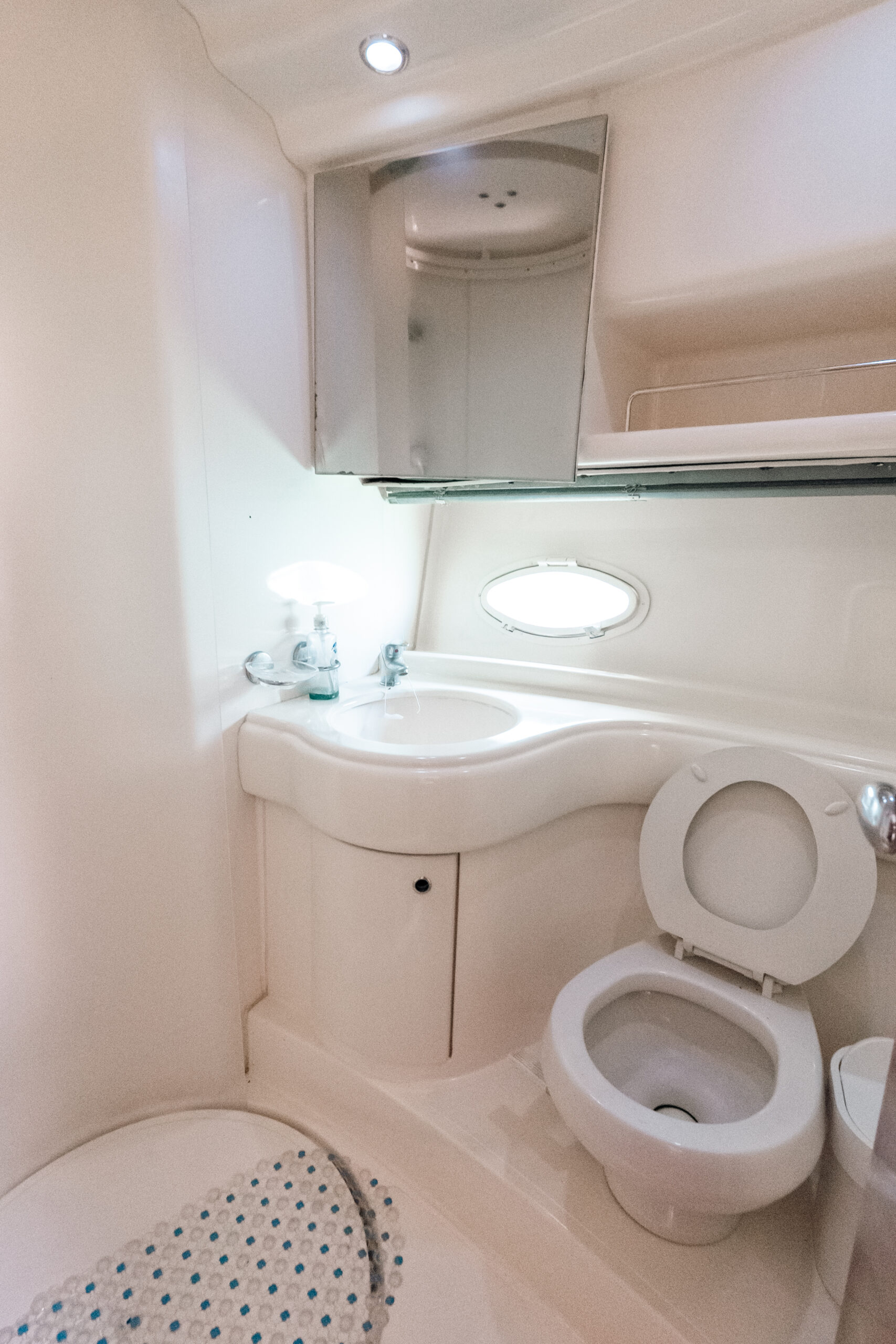 Mojaos - Azimut 45" renta de yates en Cancún