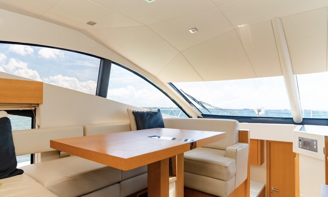 Guajolota - Sunseeker 55ft - Renta de yates en La Paz