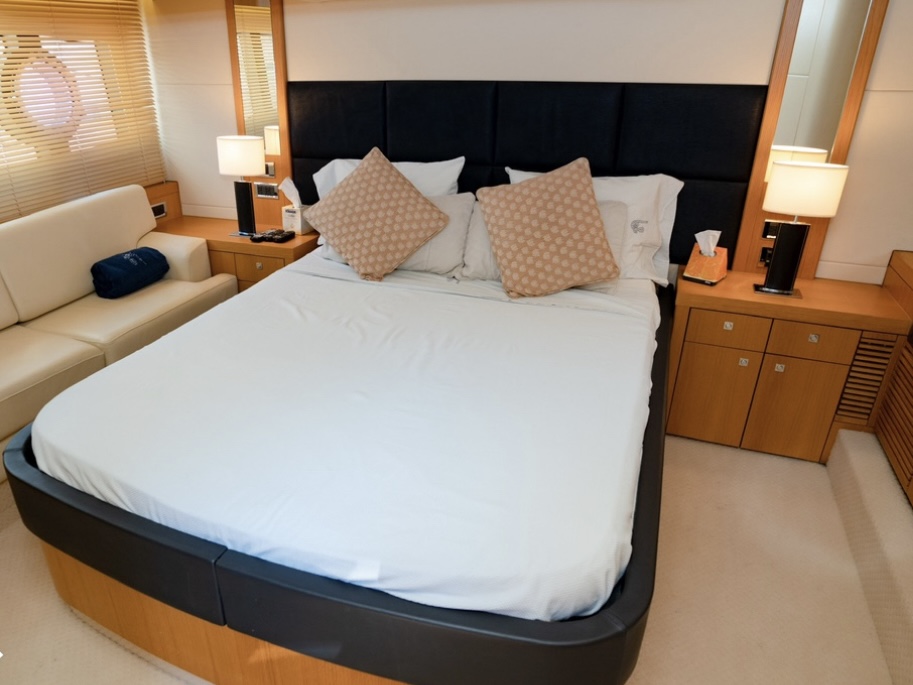 Guajolota - Sunseeker 55ft - Renta de yates en La Paz