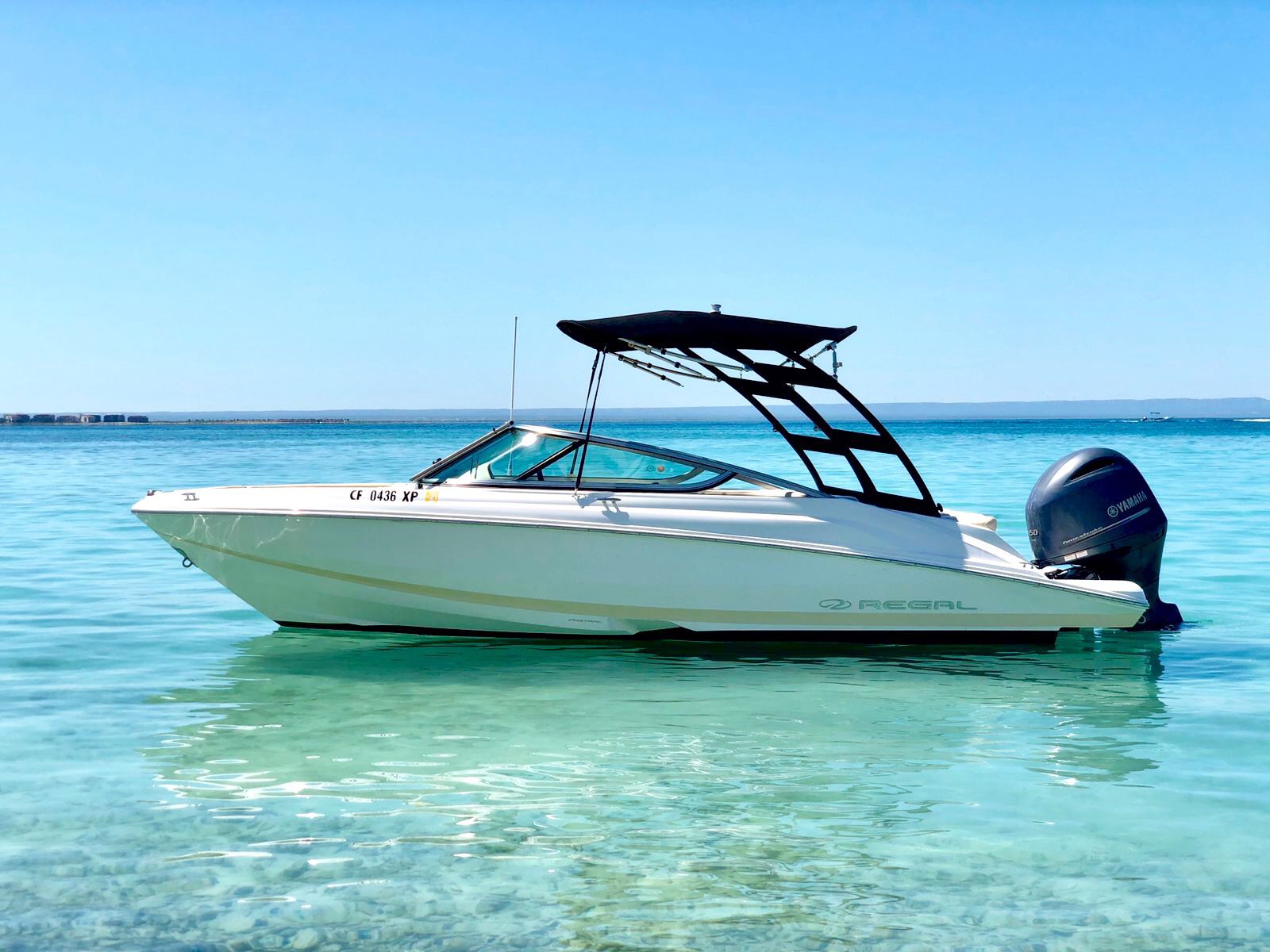 Regal 22ft renta de yates en La Paz
