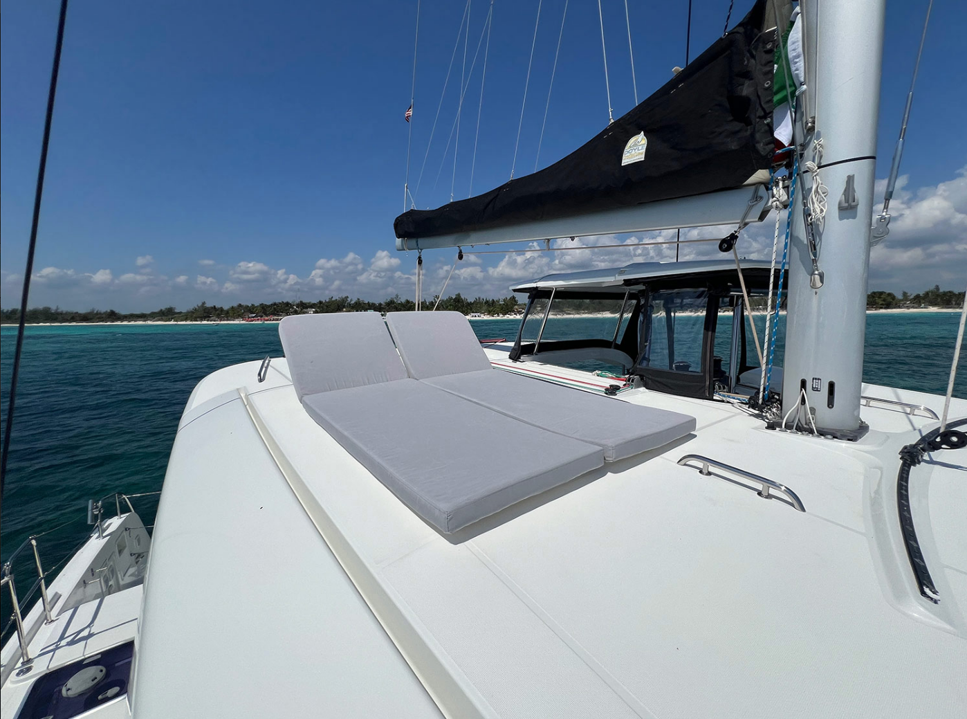 Bang Bang Lulu - Lagoon 42ft en Puerto Aventuras.