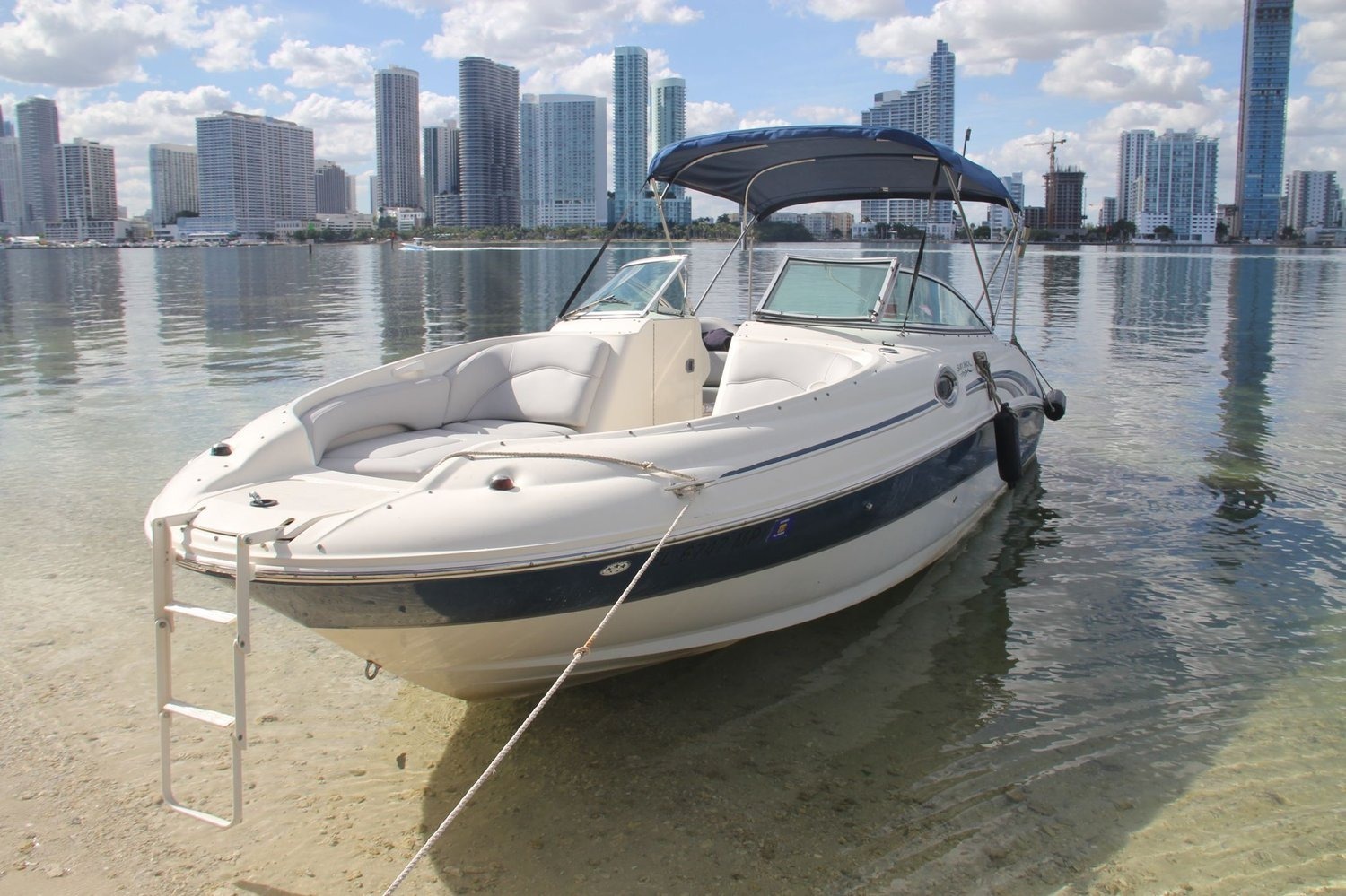 Sea Ray Sundeck 26ft en Miami