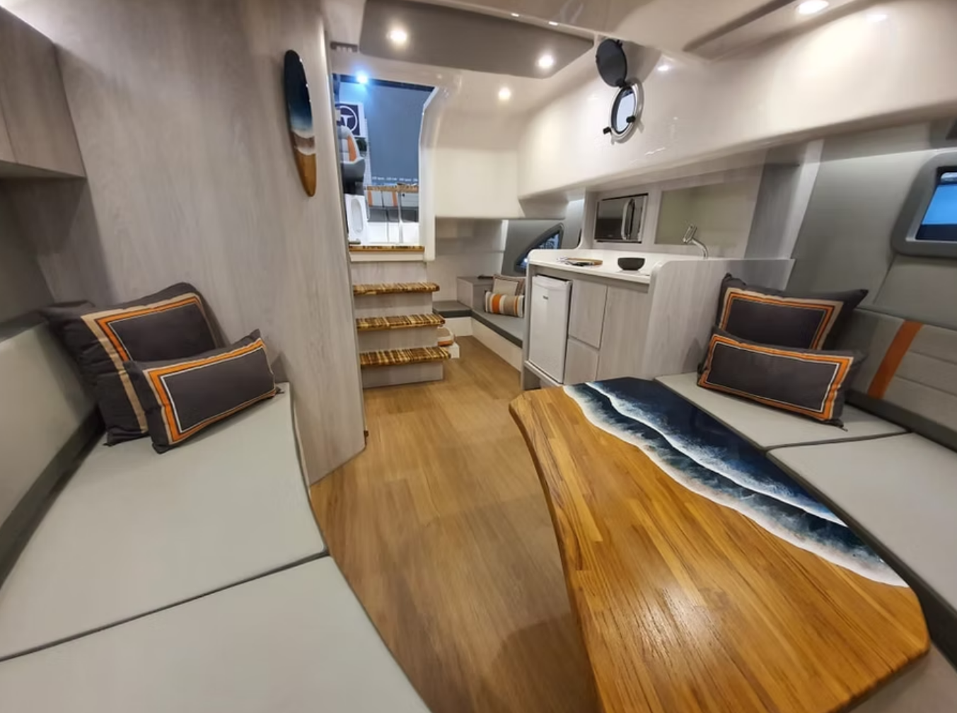 Yatana - Triton Yacht 38ft en Puerto Aventuras.