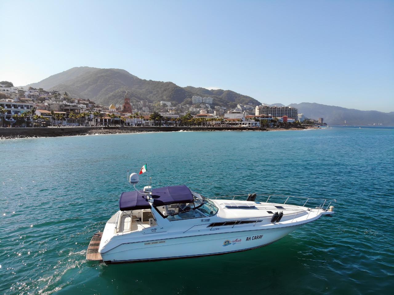 Ah Caray – Sea Ray 42ft en Puerto Vallarta