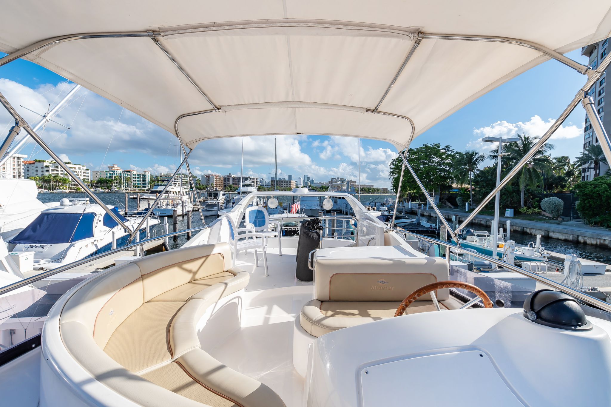 Kapricho Azimut 55ft en Miami
