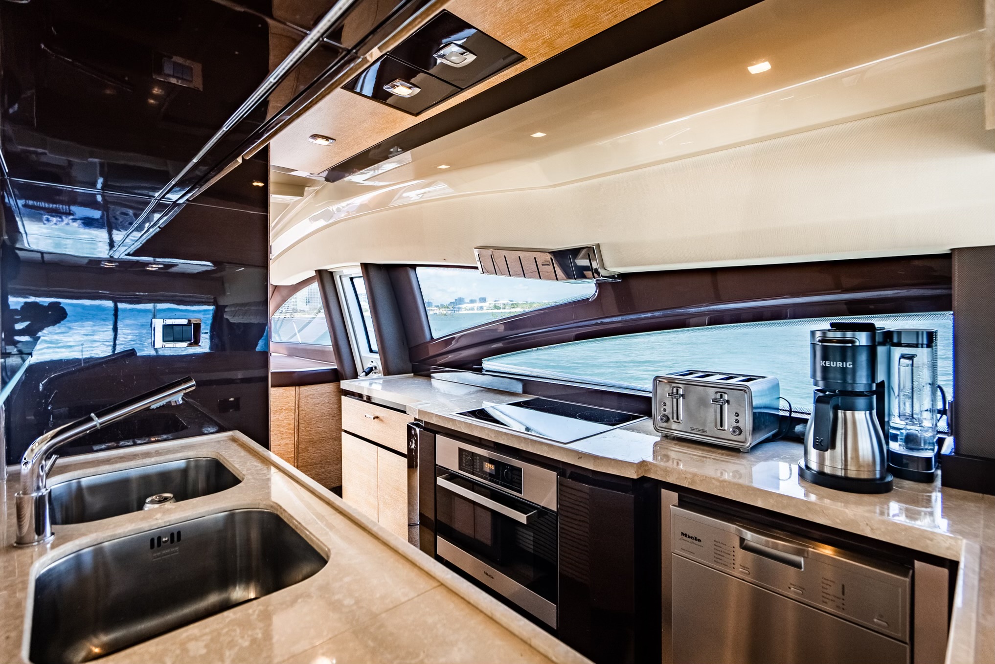 Days Like This - Azimut 70ft en Miami