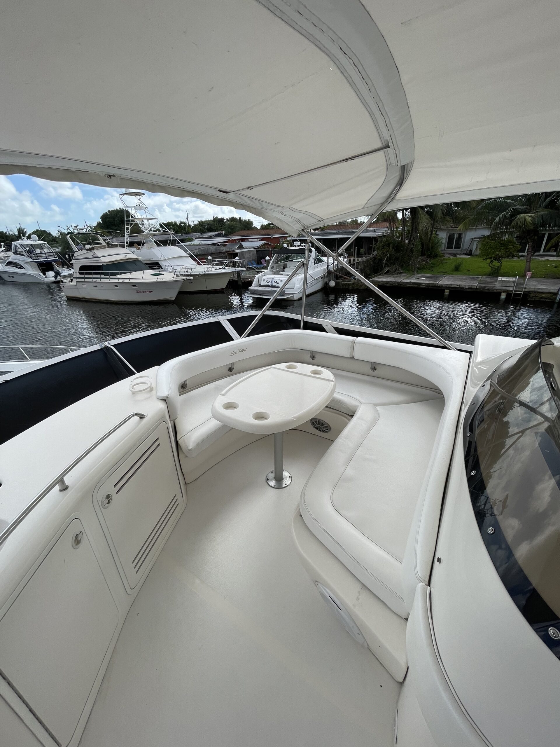 Bombay Beach - Sea Ray 52ft en Miami