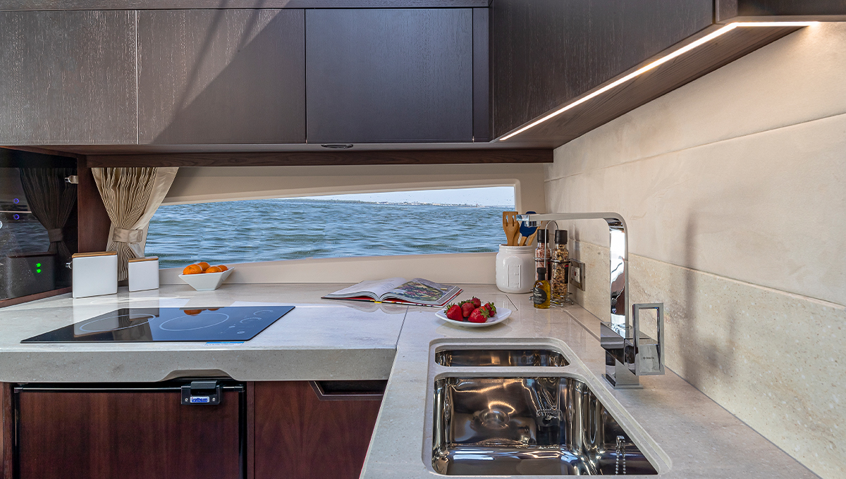 Kira - Galeon 45ft en Miami