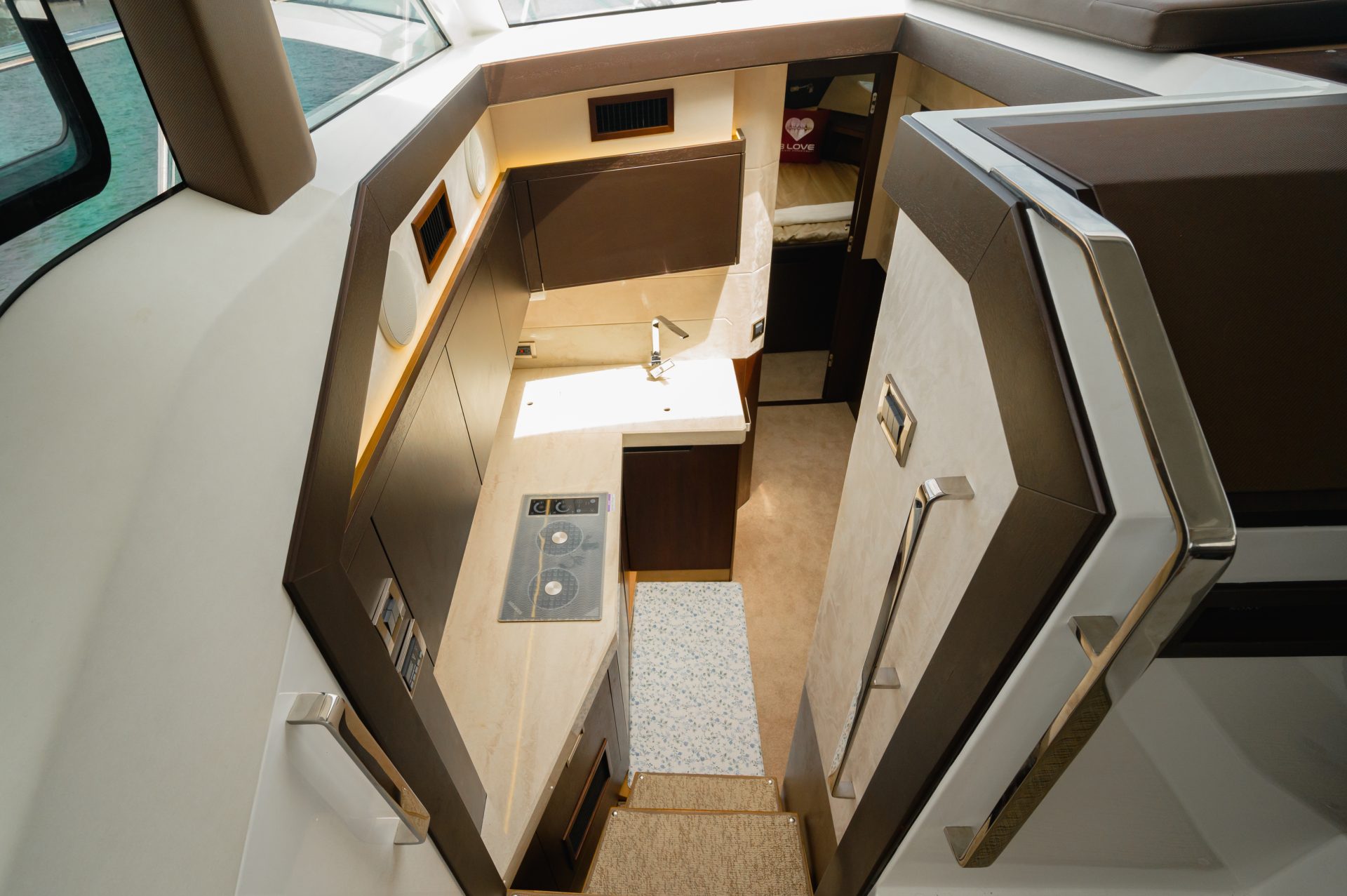 Kira - Galeon 45ft en Miami