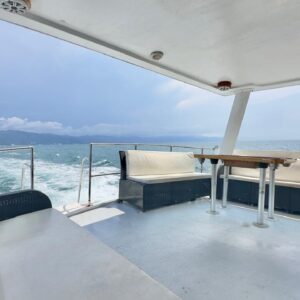 Happy Hour – California 50ft en Puerto Vallarta.