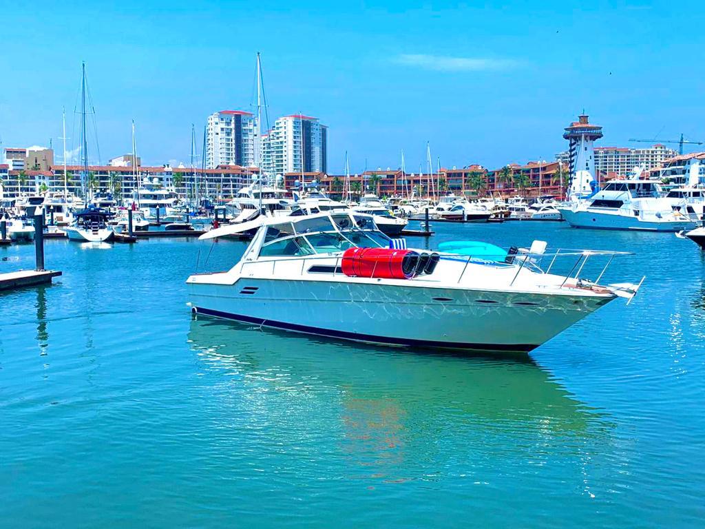 Olympus – Sea Ray 46ft en Puerto Vallarta