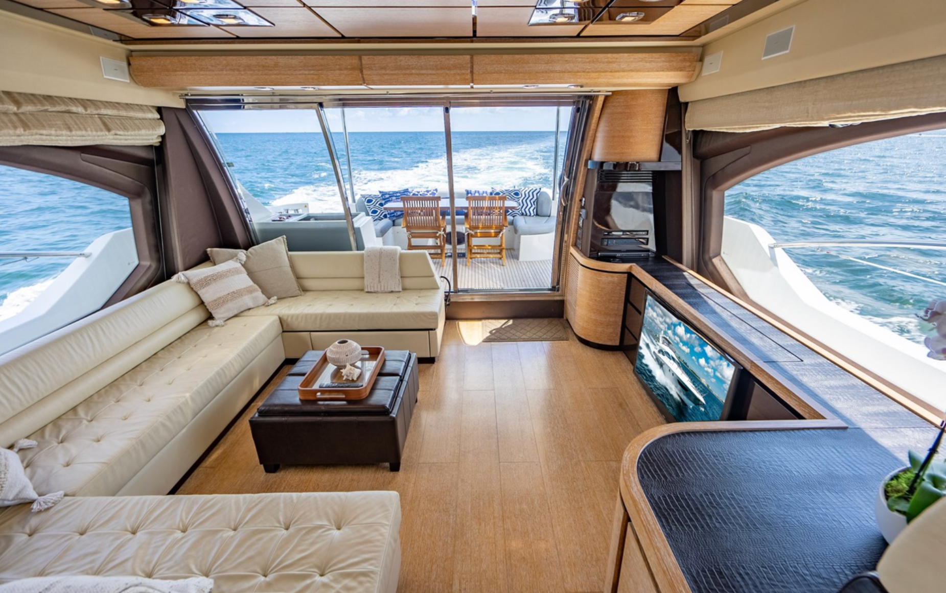 Days Like This - Azimut 70ft en Miami