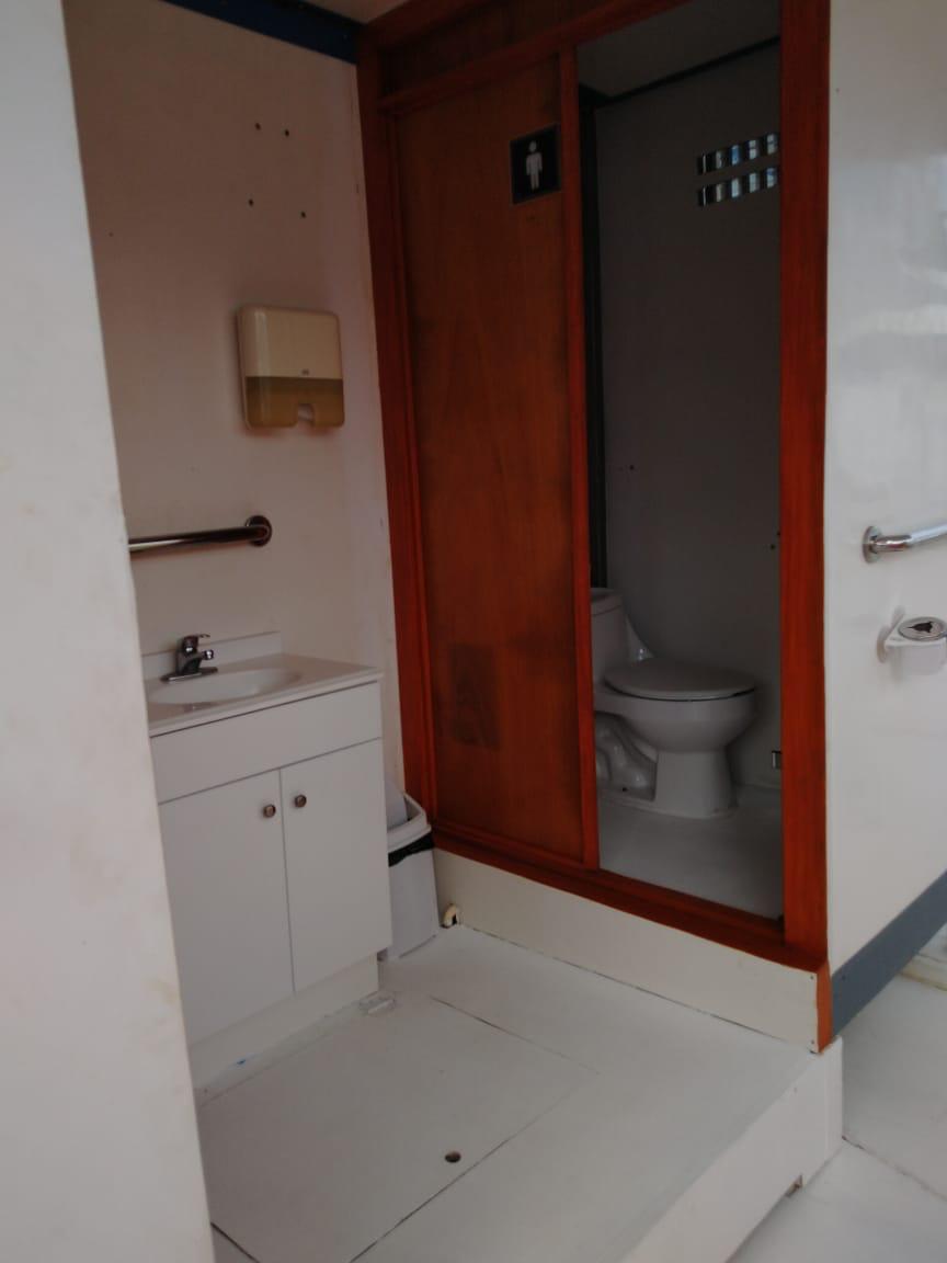 Escándalo Latino – Trimarán 34ft en Puerto Vallarta
